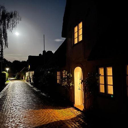 Kapitaenshaus Von 1712 - Neu Saniert Leilighet Nieblum Eksteriør bilde