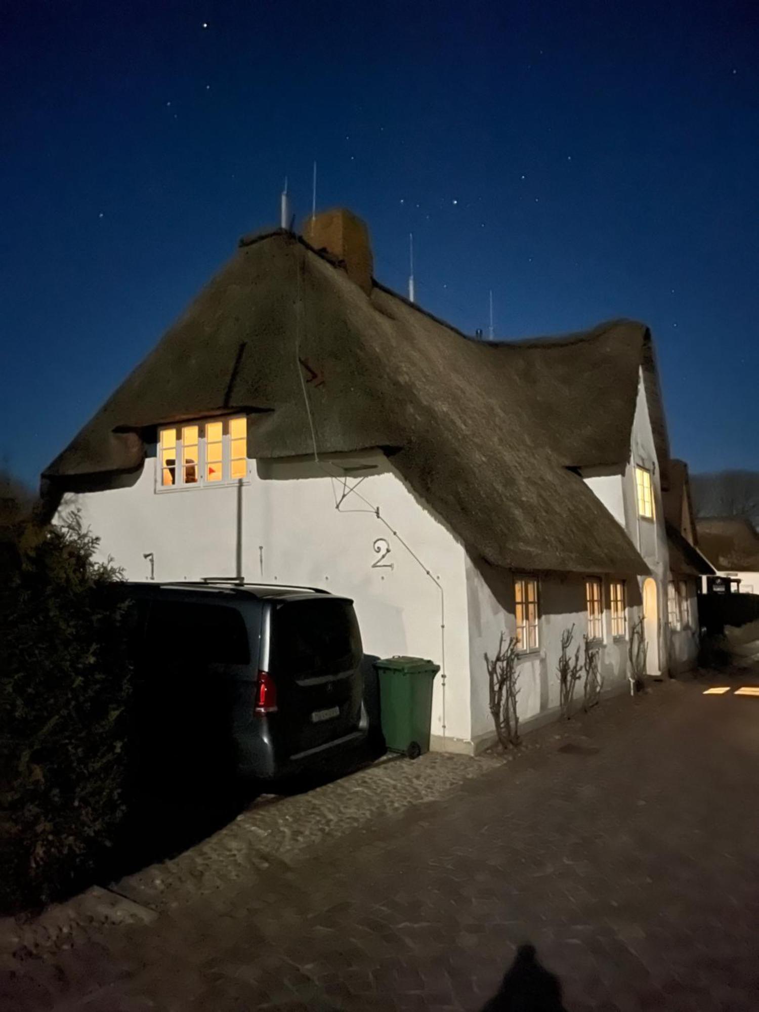Kapitaenshaus Von 1712 - Neu Saniert Leilighet Nieblum Eksteriør bilde